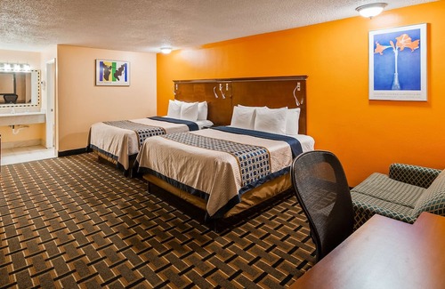 Lincoln Hotel | Comfort Stay Inn