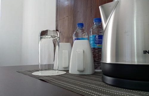 Peliyagoda Apartment | Comfort Stay with AC WiFi and Hot Water near Colombo