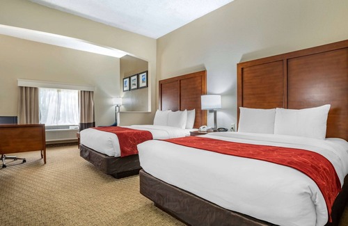 Northside Hotel | Comfort Suites Airport