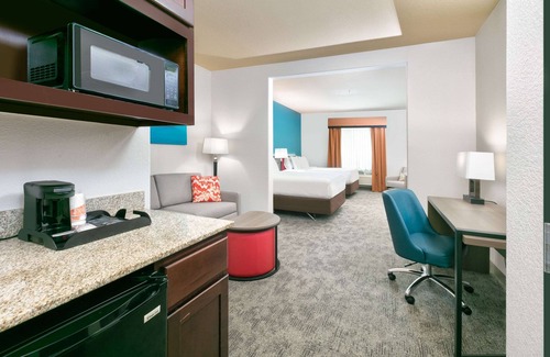 Central Arlington Hotel | Comfort Suites Arlington - Entertainment District
