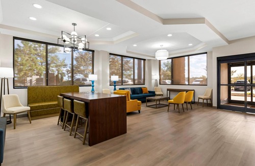 Augusta Hotel | Comfort Suites Augusta Riverwatch
