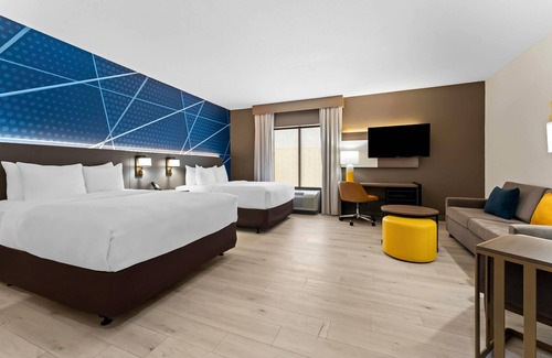 Augusta Hotel | Comfort Suites Augusta Riverwatch