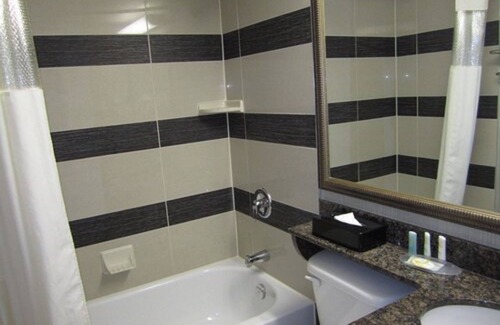 Downtown Montreal Hotel | Comfort Suites Downtown