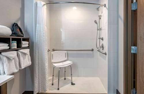 Dania Beach Hotel | Comfort Suites Fort Lauderdale Airport & Cruise Port