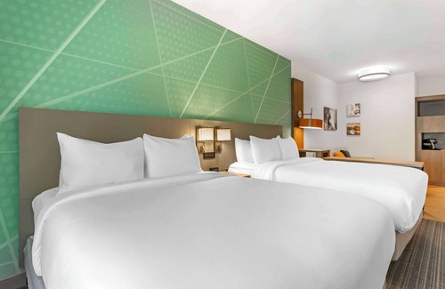 Gatlinburg Hotel | Comfort Suites Gatlinburg Downtown-Convention Center
