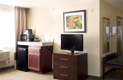Lake Geneva Hotel | Comfort Suites Lake Geneva East