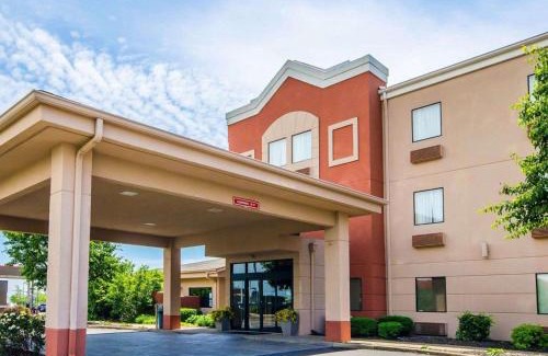 Jeffersontown Hotel | Comfort Suites Louisville East
