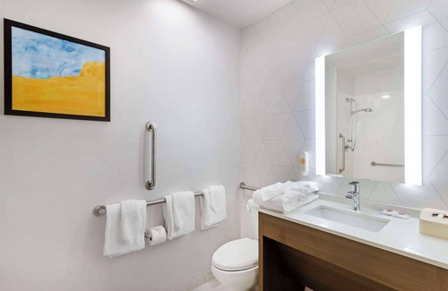 Lawrenceville Hotel | Comfort Suites Northside Hospital Gwinnett
