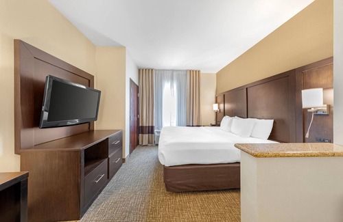 Ontario Hotel | Comfort Suites Ontario Airport Convention Center