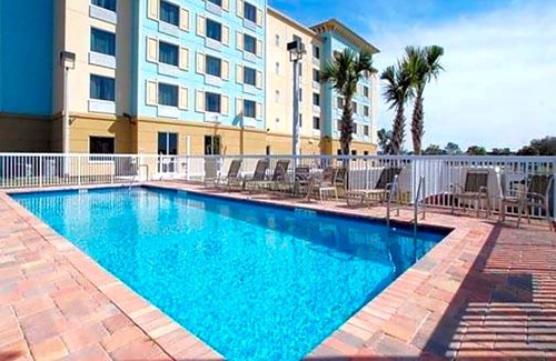 Port Malabar Hotel | Comfort Suites Palm Bay - Melbourne