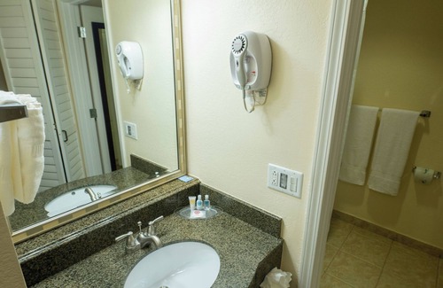 Paradise Island Hotel | Comfort Suites Paradise Island