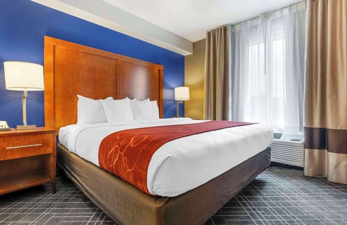 Redding Hotel | Comfort Suites Redding - Shasta Lake