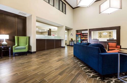 Sioux Falls Hotel | Comfort Suites Sioux Falls Mall District