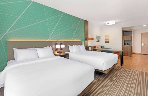 Titusville Hotel | Comfort Suites Titusville near Kennedy Space Center