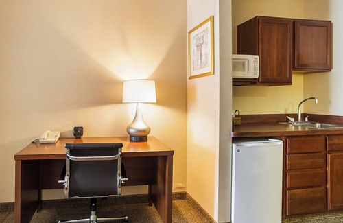 Twinsburg Hotel | Comfort Suites Twinsburg