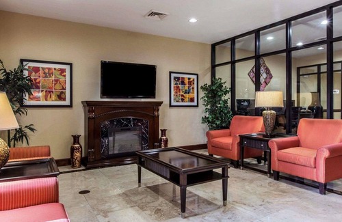 Waycross Hotel | Comfort Suites Waycross