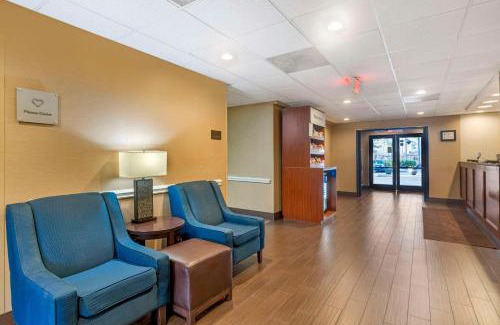 Wilmington Hotel | Comfort Suites Wilmington near Downtown