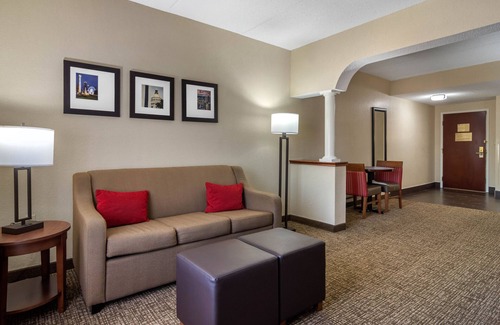 Woodstock Hotel | Comfort Suites Woodstock - Atlanta North