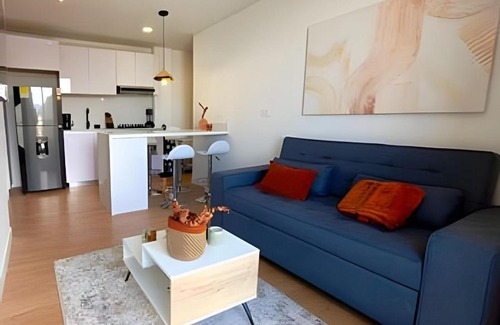 Usaquen Apartment | Comfort with panoramic balcony, parking, Usaquén