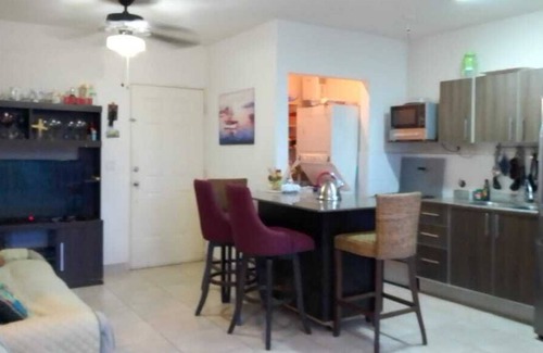 Tumba Vieja Apartment | Comfortable room in an apartment located in a beach area near the city.