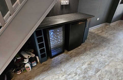 Liverpool Apartment | Comfortable 1-bed Apartment in Liverpool Sleeps 4