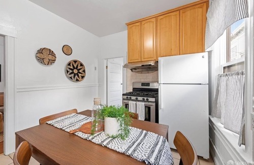 Telegraph Hill Apartment | Comfortable 1-bedroom apartment in phenomenal San Francisco with WiFi, AC