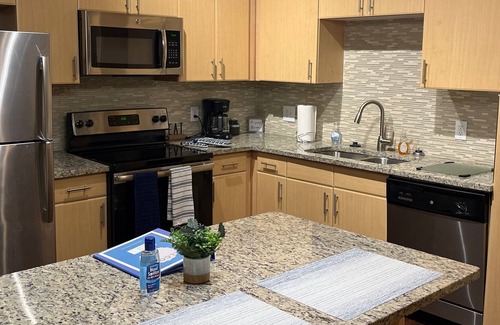Carrollton Apartment | Comfortable 1 Bedroom for Business and Leisure
