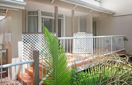 St. Lucia Apartment | Comfortable 1BR near UQ, River Walks & Pool