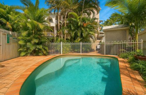 St. Lucia Apartment | Comfortable 1BR near UQ, River Walks & Pool