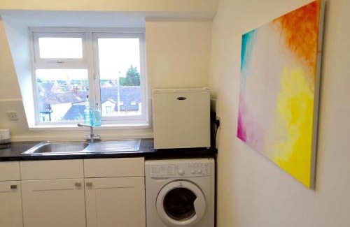 Headington Apartment | Comfortable 2 Bedroom Apartment in Headington, Near John Radcliffe Hospital & Oxford Brookes