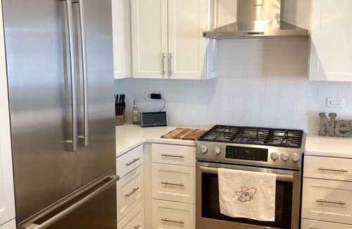 Oxford Condo | Comfortable 2-bedroom condo within walking distance of the Square