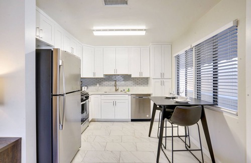 Little Italy Apartment | Comfortable 2-Br Apartment in Downtown/Little Italy SD