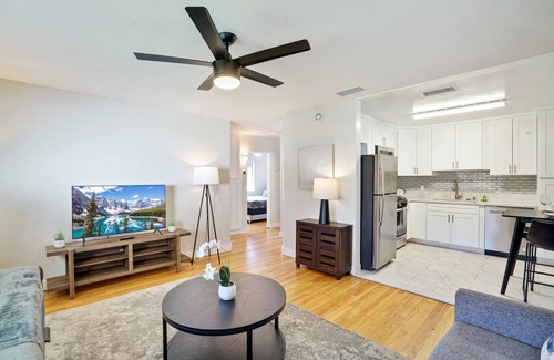 Little Italy Apartment | Comfortable 2-Br Apartment in Downtown/Little Italy SD