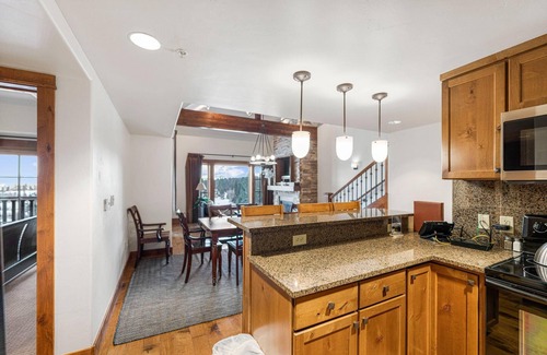 Tamarack Condo | Comfortable 2 BR Condo with Fireplace and Patio