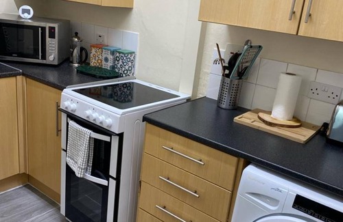 Leeds House | Comfortable 2beds House 4 Contractors & Staycation