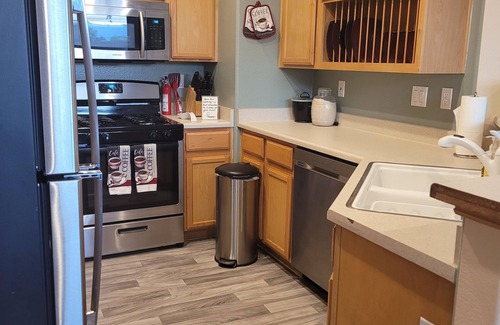 North Las Vegas House | Comfortable 3 Bedroom 2.5 Bath Family Home in North Las Vegas