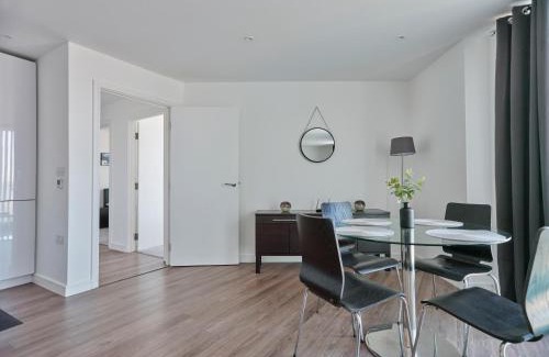 Fairfield Apartment | Comfortable 3 bedroom apartment