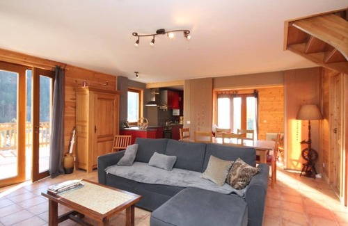 Mont-Dore Ski Chalet | Comfortable 3-star chalet with terrace in Mont-Dore - 6 pers., 2 bedrooms, WIFI