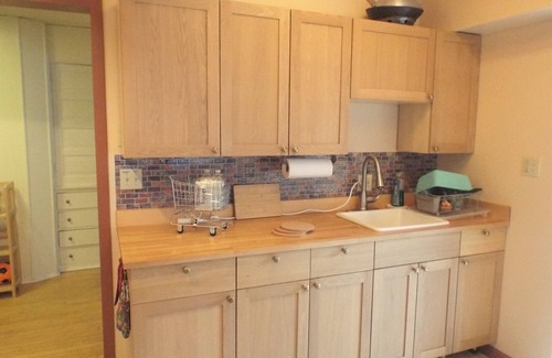 Bay View House | Comfortable 3BR Craftsman Bungalow in Milwaukee Bay View Neighborhood Sm Dog OK