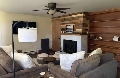 Enterprise House | Comfortable 3BR Home - Cozy