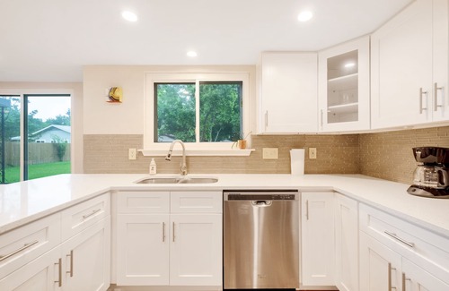 Austin House | Comfortable and Spacious - Extended Stays Welcome