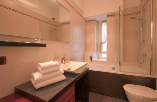 Washington Apartment | Comfortable and strategic Apt in the center of Milan