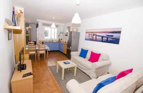 Lomo Quiebre Apartment | Comfortable apartment in Lomo Quiebre, sea view and mountain