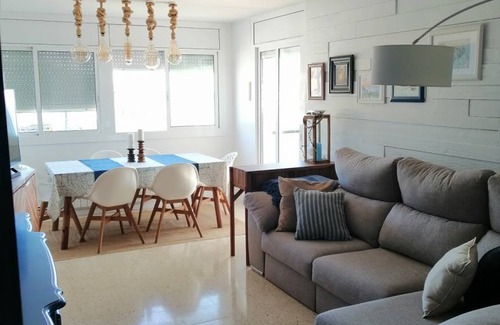 Sitges Apartment | Comfortable apartment with beautiful views of the beach of Aiguadolç