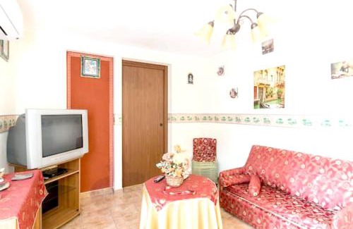 Modica Apartment | Comfortable Apartment in Modica, 80 m² + Terrace