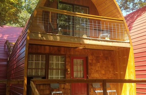 Mill Spring Cabin | Comfortable cabin in the mountains of North Carolina, located near TIEC.