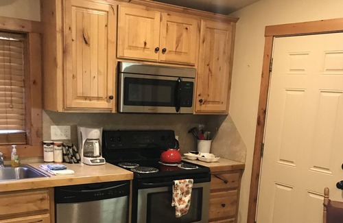 Heise Cabin | Comfortable cabin with full kitchen near skiing, fishing, and much, much more!