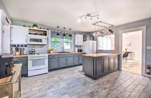 Bingham House | Comfortable, Charming Home Near Outdoor Adventure. Pet Friendly!
