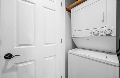 Cherry Grove Beach Apartment | Comfortable Cherry Grove Condo in Shorhaven