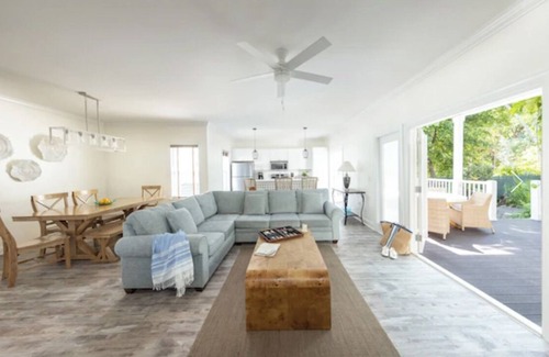 Marathon Hotel | Comfortable Coastal Living with Private Pool & Kitchen Access!